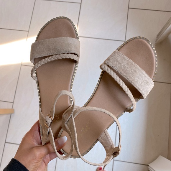 Bonnibel Shoes - Sandals with braided strap